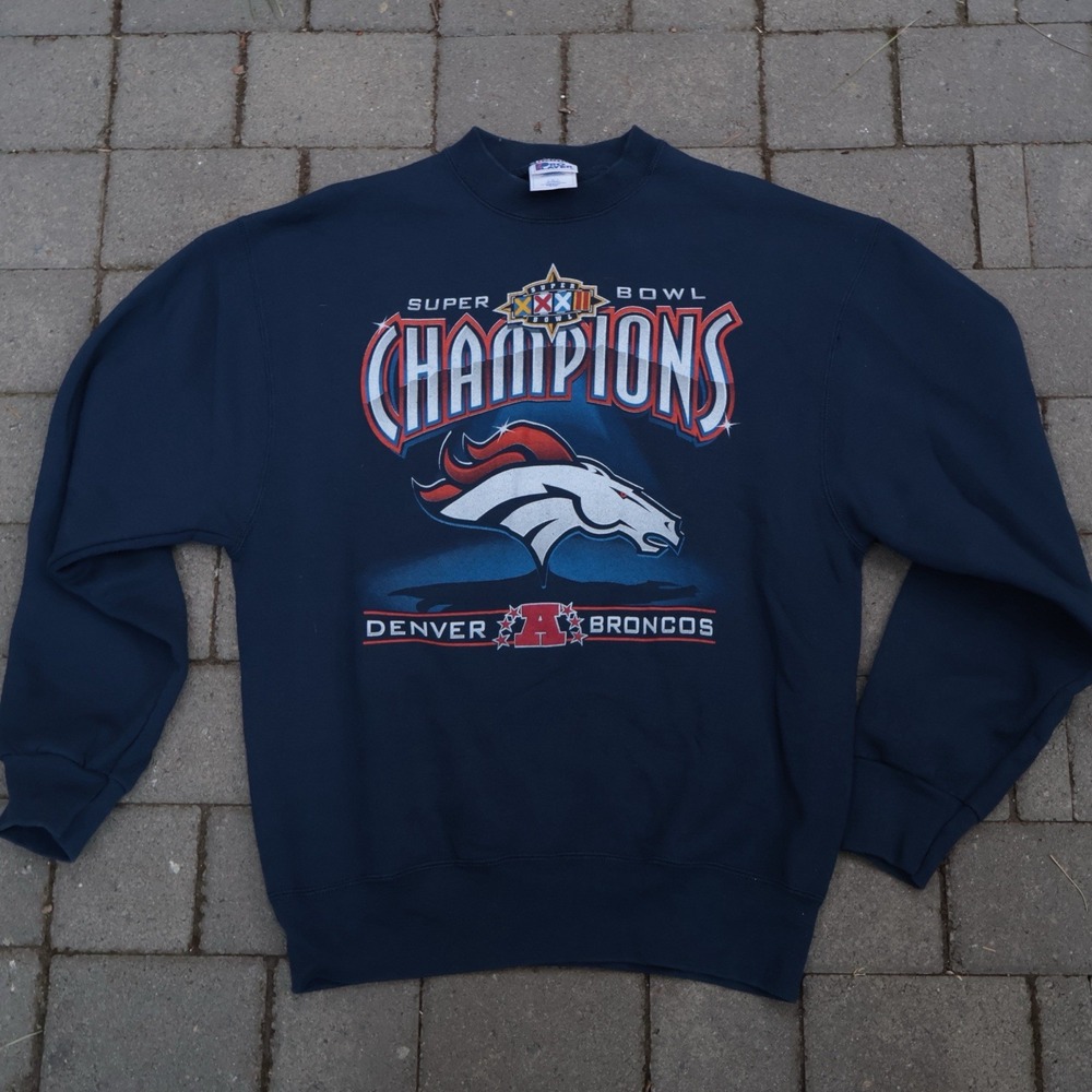 Pro Player Denver Broncos Navy Blue Super Bowl Champions Sweatshirt